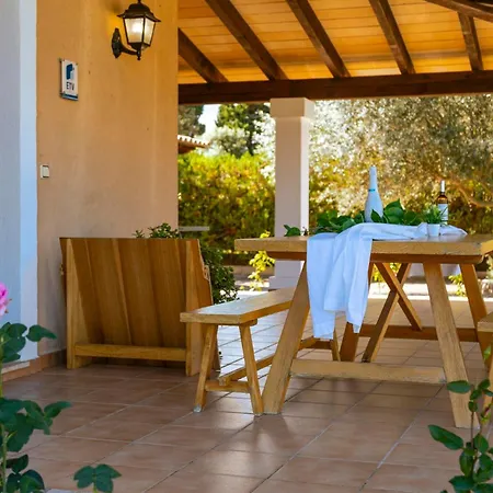 Villa Seguinot By Vintage Travel *